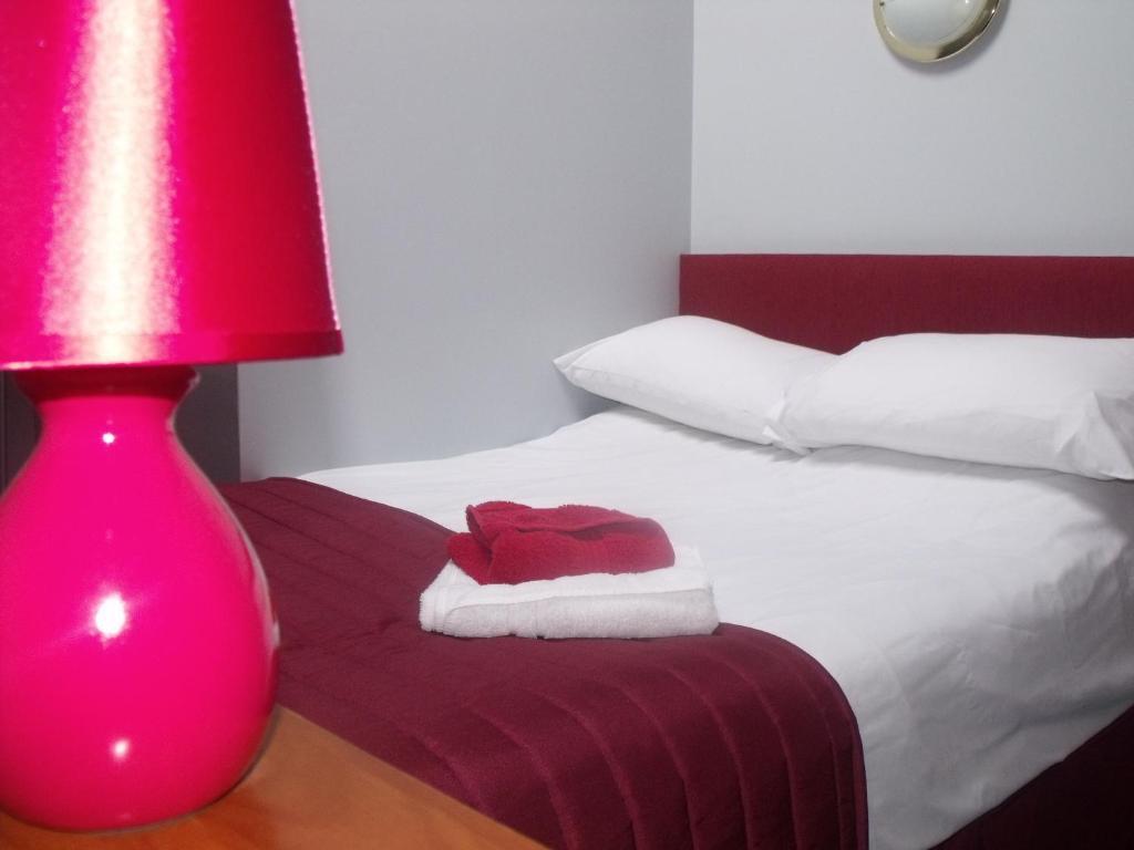 Hotel Stag Coach House Carmel Habitación foto