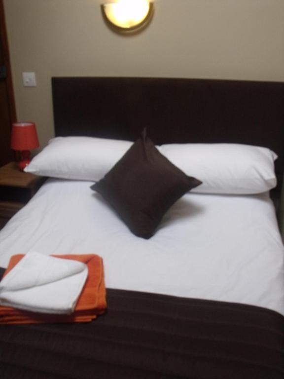 Hotel Stag Coach House Carmel Habitación foto